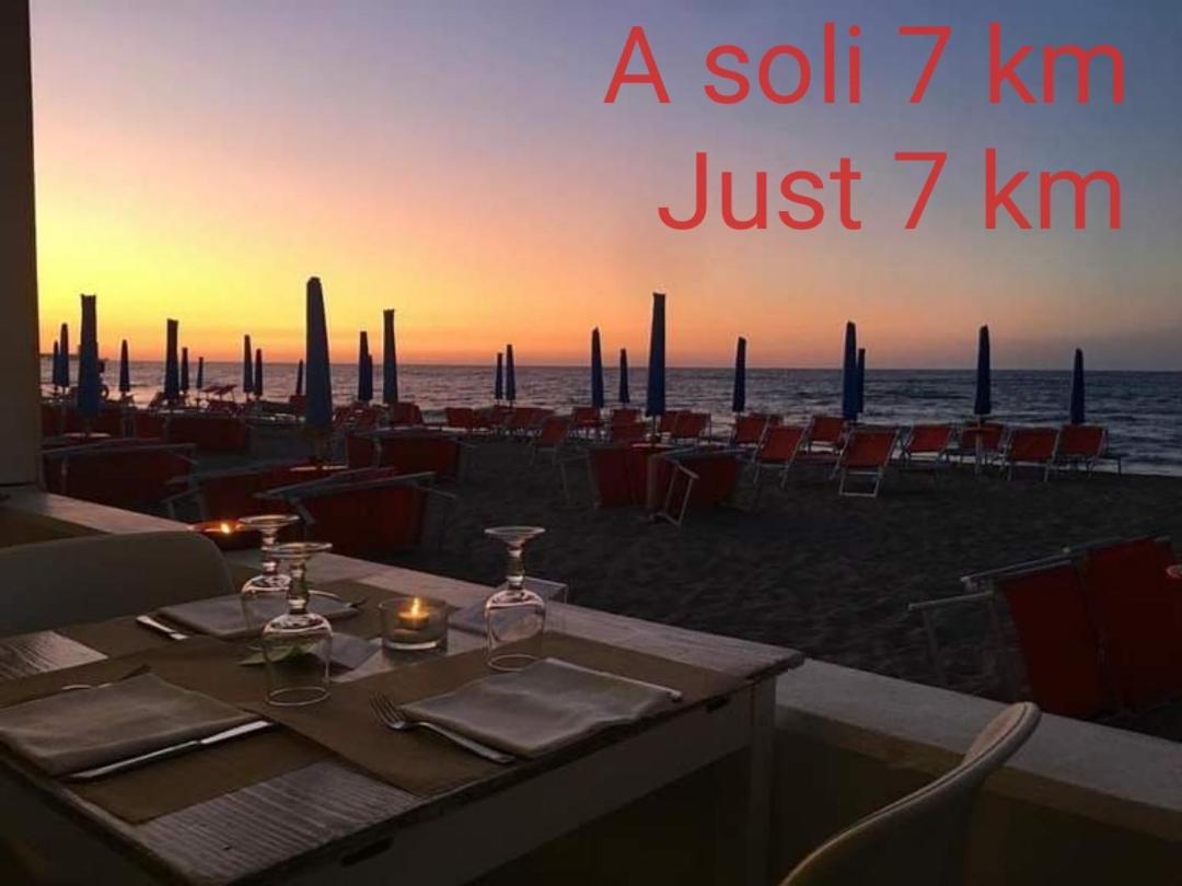 Dal Signor Wolf Bed & Breakfast Pezze Di Greco Exterior photo