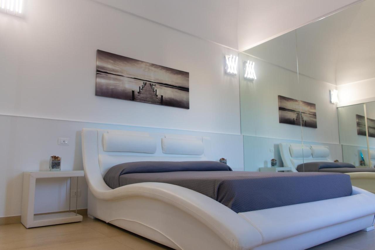 Dal Signor Wolf Bed & Breakfast Pezze Di Greco Exterior photo