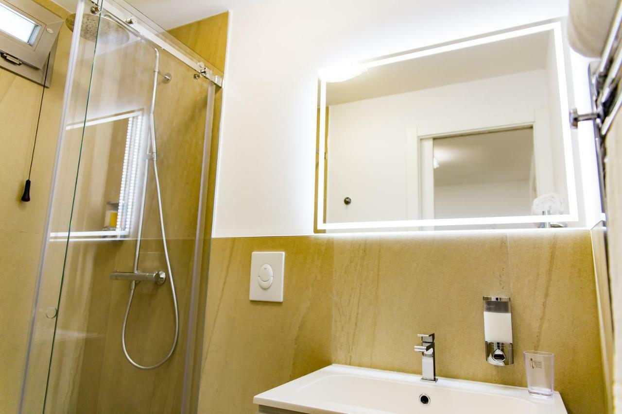 Dal Signor Wolf Bed & Breakfast Pezze Di Greco Exterior photo