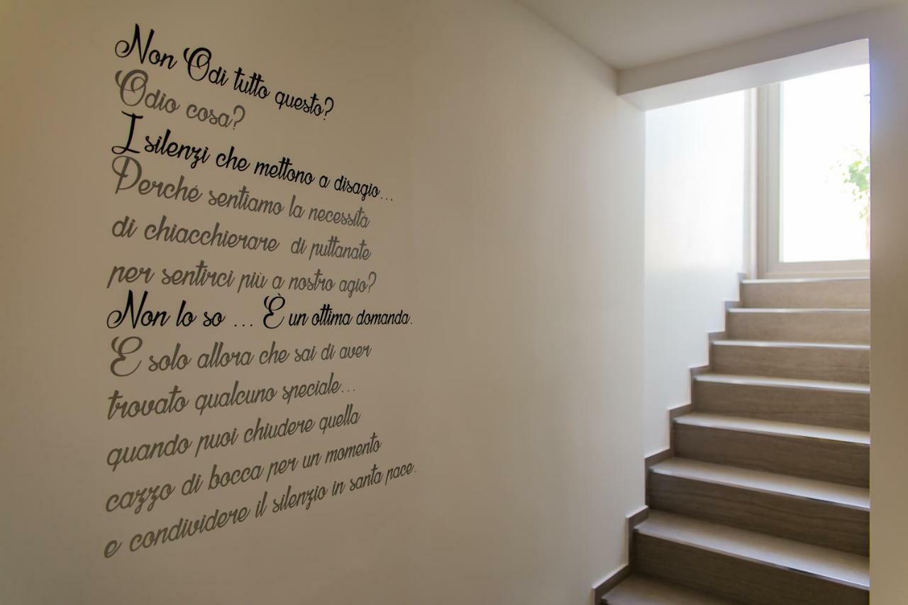 Dal Signor Wolf Bed & Breakfast Pezze Di Greco Exterior photo