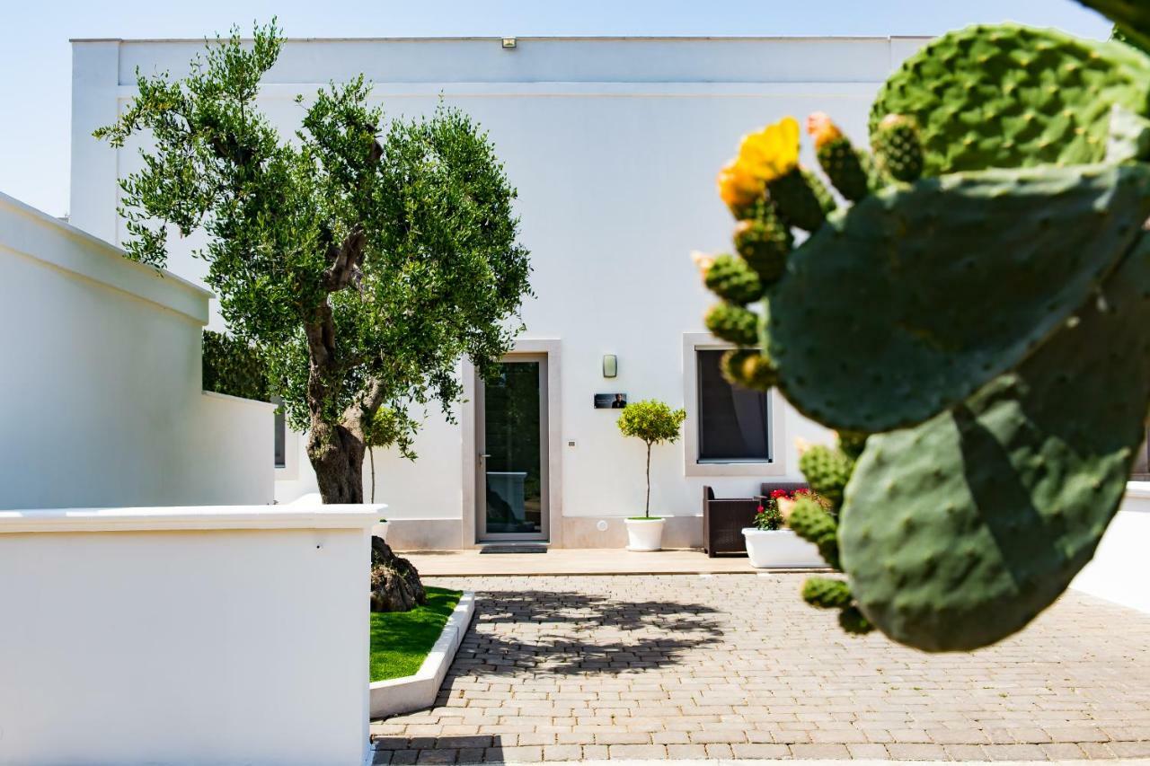 Dal Signor Wolf Bed & Breakfast Pezze Di Greco Exterior photo