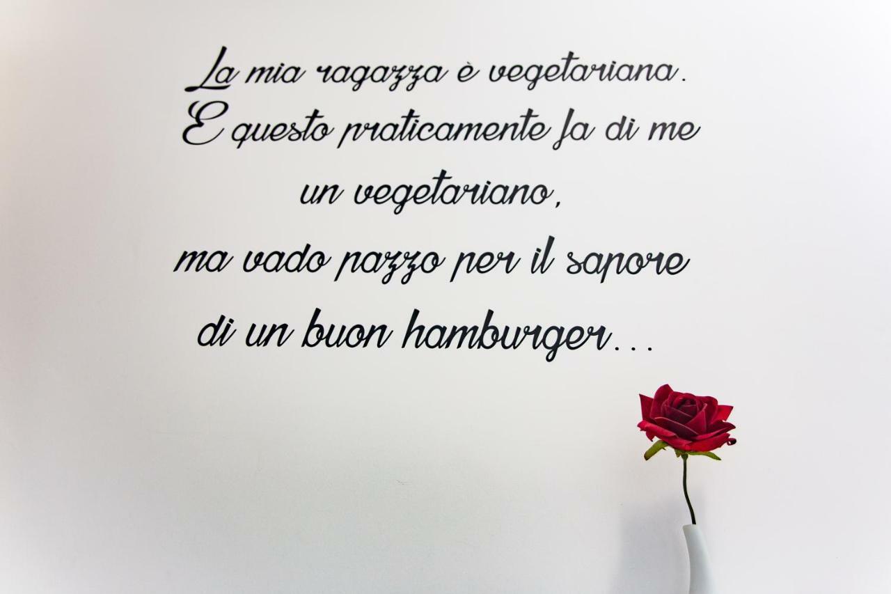 Dal Signor Wolf Bed & Breakfast Pezze Di Greco Exterior photo